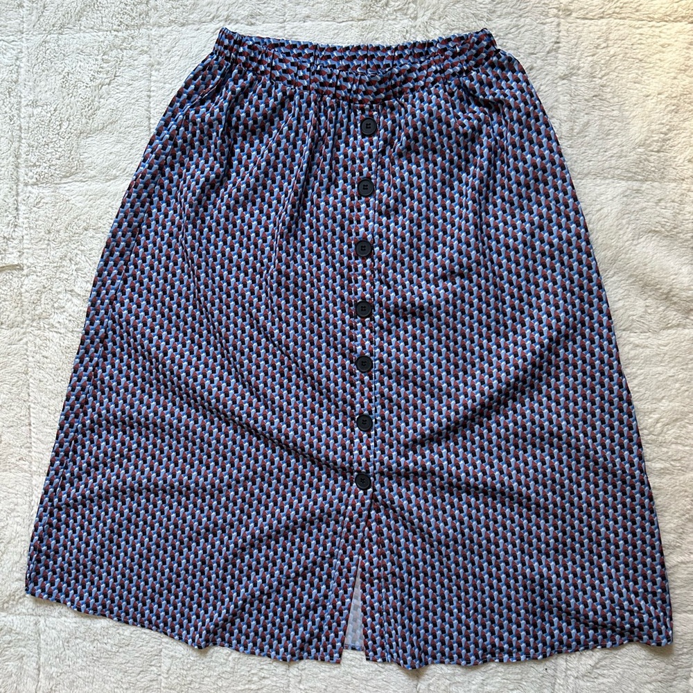 ASOS / Y.A.S Stylish A-line Button-Down Skirt in Blue Red Black pattern